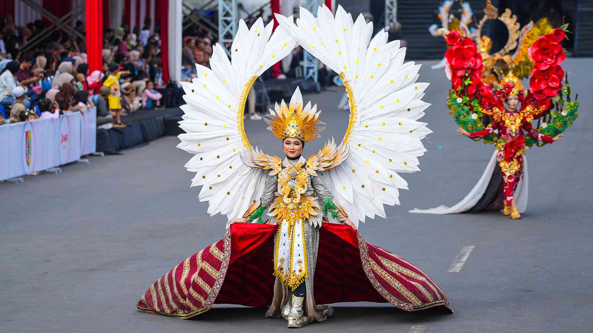 WACI Dan ARTWEAR CARNIVAL, Mengawali Rangkaian Jember Fashion Carnaval 2023 Bertemakan